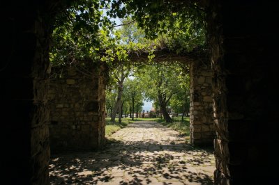AI-generated travel thumbnail for Studeničane