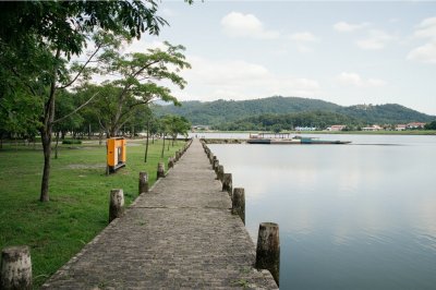 AI-generated travel thumbnail for Suphan Buri
