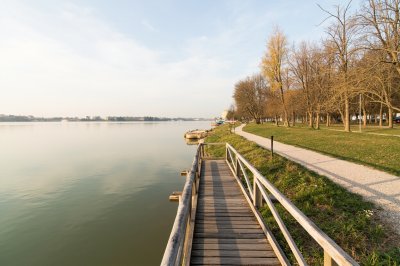 AI-generated travel thumbnail for Szentendrei Járás