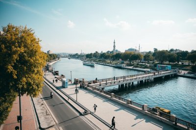 AI-generated travel thumbnail for Tabriz