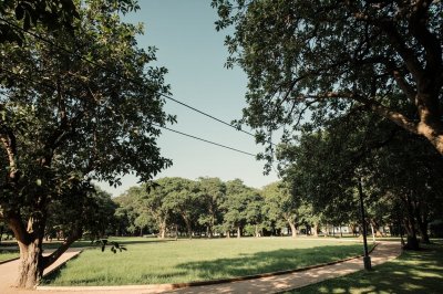 AI-generated travel thumbnail for Takaungu