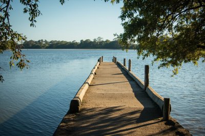 AI-generated travel thumbnail for Tari