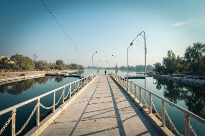 AI-generated travel thumbnail for Tarinkot