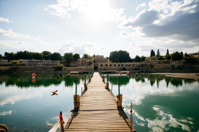 AI-generated travel thumbnail for Tarqumiya