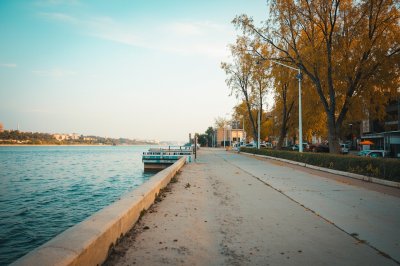 AI-generated travel thumbnail for Tejen