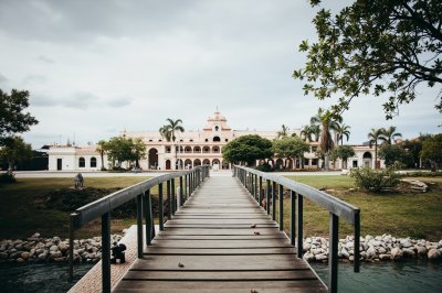 AI-generated travel thumbnail for Tepetzitzintla