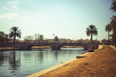 AI-generated travel thumbnail for Tindouf