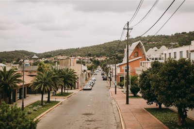 AI-generated travel thumbnail for Tlaquepaque