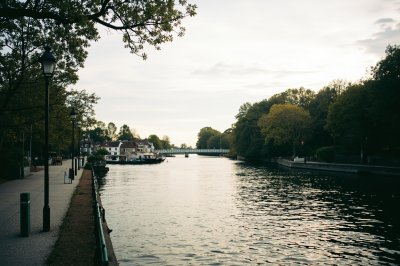 AI-generated travel thumbnail for Totton