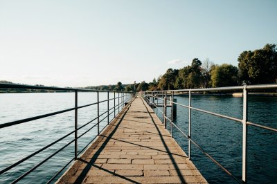 AI-generated travel thumbnail for Trenzano