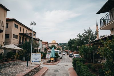 AI-generated travel thumbnail for Tríkala
