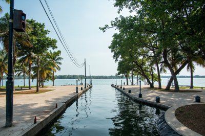 AI-generated travel thumbnail for Trincomalee