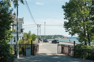 AI-generated travel thumbnail for Trois-Rivières