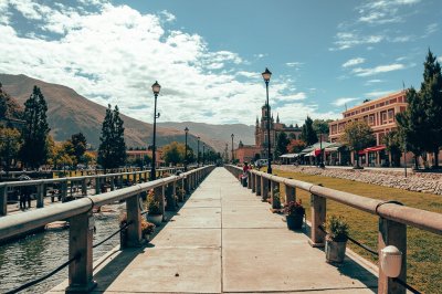 AI-generated travel thumbnail for Tupiza