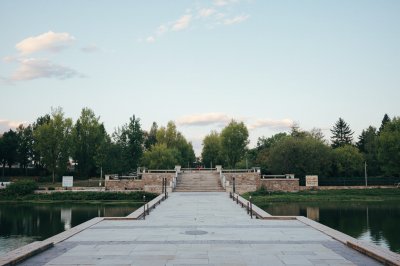 AI-generated travel thumbnail for Turkestan