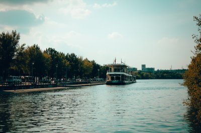 AI-generated travel thumbnail for Türkmenabat