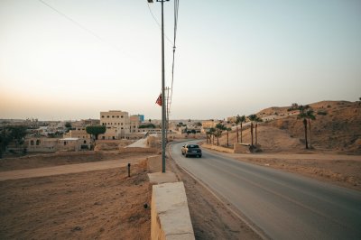 AI-generated travel thumbnail for Umm as Sāhik