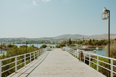 AI-generated travel thumbnail for Umm Qays