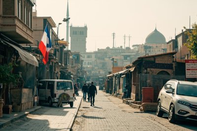 AI-generated travel thumbnail for Varamin