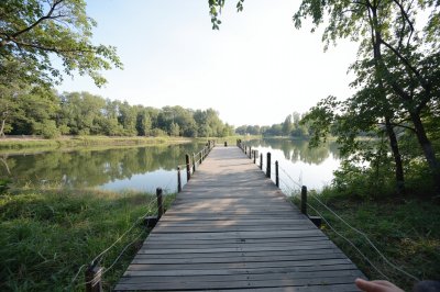 AI-generated travel thumbnail for Vardenik