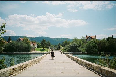 AI-generated travel thumbnail for Velventós