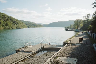 AI-generated travel thumbnail for Verran