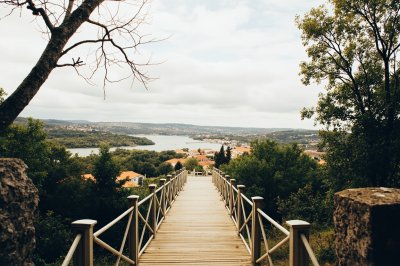 AI-generated travel thumbnail for Vila Verde