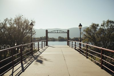 AI-generated travel thumbnail for Villa de Cos