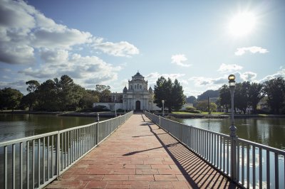 AI-generated travel thumbnail for Villa Lugano