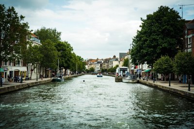 AI-generated travel thumbnail for Vingtaine des Marais