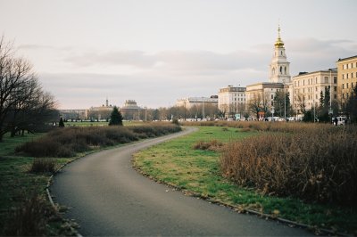AI-generated travel thumbnail for Warszawa