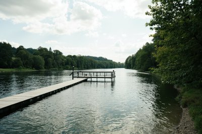 AI-generated travel thumbnail for Weidling