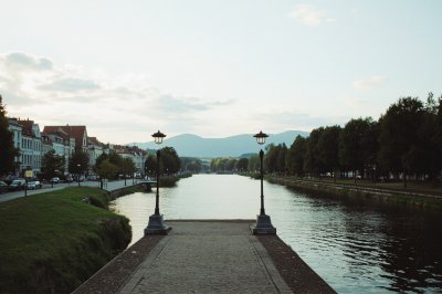 AI-generated travel thumbnail for Wels Stadt