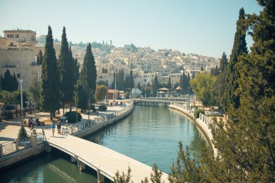 AI-generated travel thumbnail for West Jerusalem