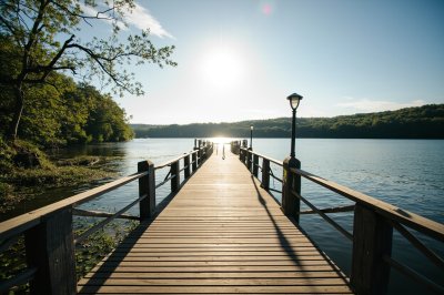 AI-generated travel thumbnail for Wildwood Lake
