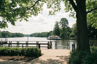 AI-generated travel thumbnail for Wilton