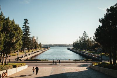 AI-generated travel thumbnail for Wollongong city centre