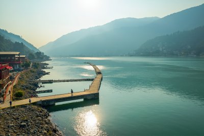 AI-generated travel thumbnail for Yalang