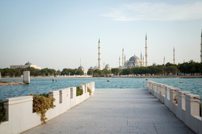 AI-generated travel thumbnail for Yanbu