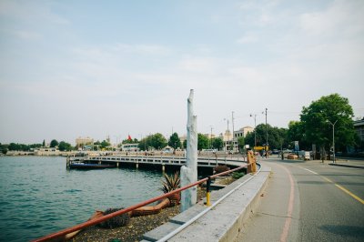 AI-generated travel thumbnail for Yangiyŭl