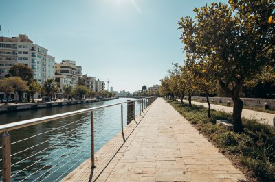 AI-generated travel thumbnail for Yehud-Monosson