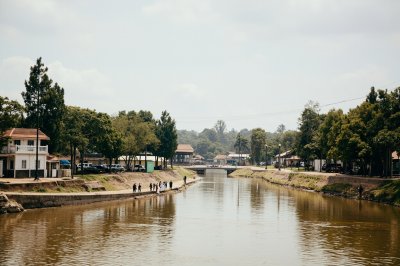 AI-generated travel thumbnail for Yonibana