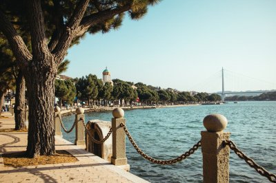 AI-generated travel thumbnail for Yumurtalık