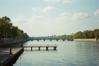 AI-generated travel thumbnail for Yvelines