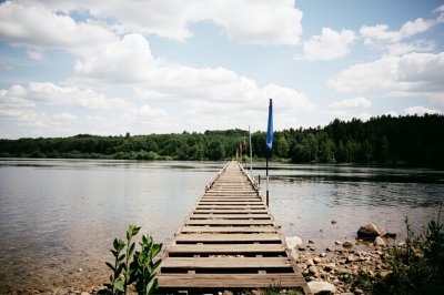 AI-generated travel thumbnail for Zaniemyśl