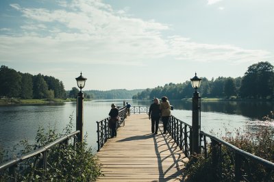 AI-generated travel thumbnail for Zbójno