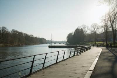 AI-generated travel thumbnail for Zürich (Kreis 11)